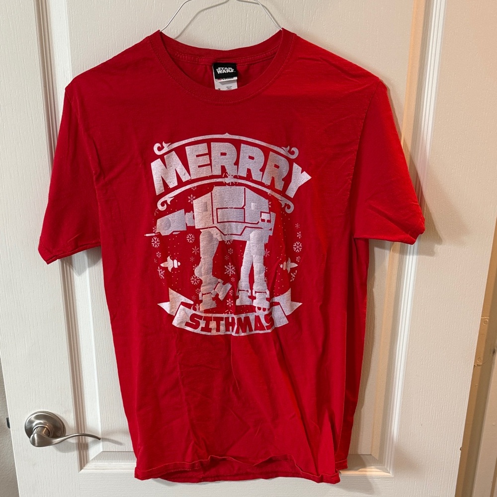 Fruit of the Loom Red Star Wars Graphic T-Shirt